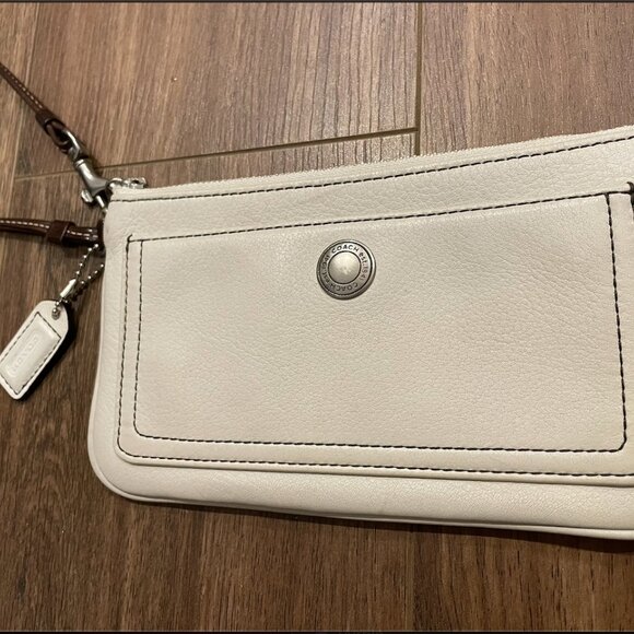 Coach White Leather Wristlet Bag, Soft Lamb Leather - Picture 3 of 10